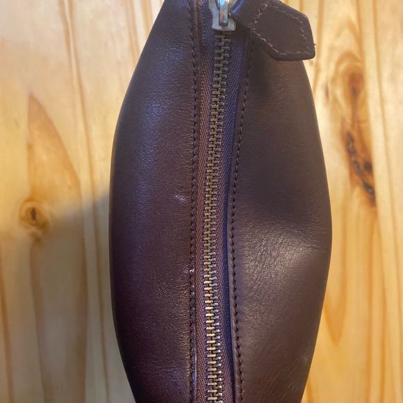 Vintage Gap leather brown duffle - Picture 8 of 11